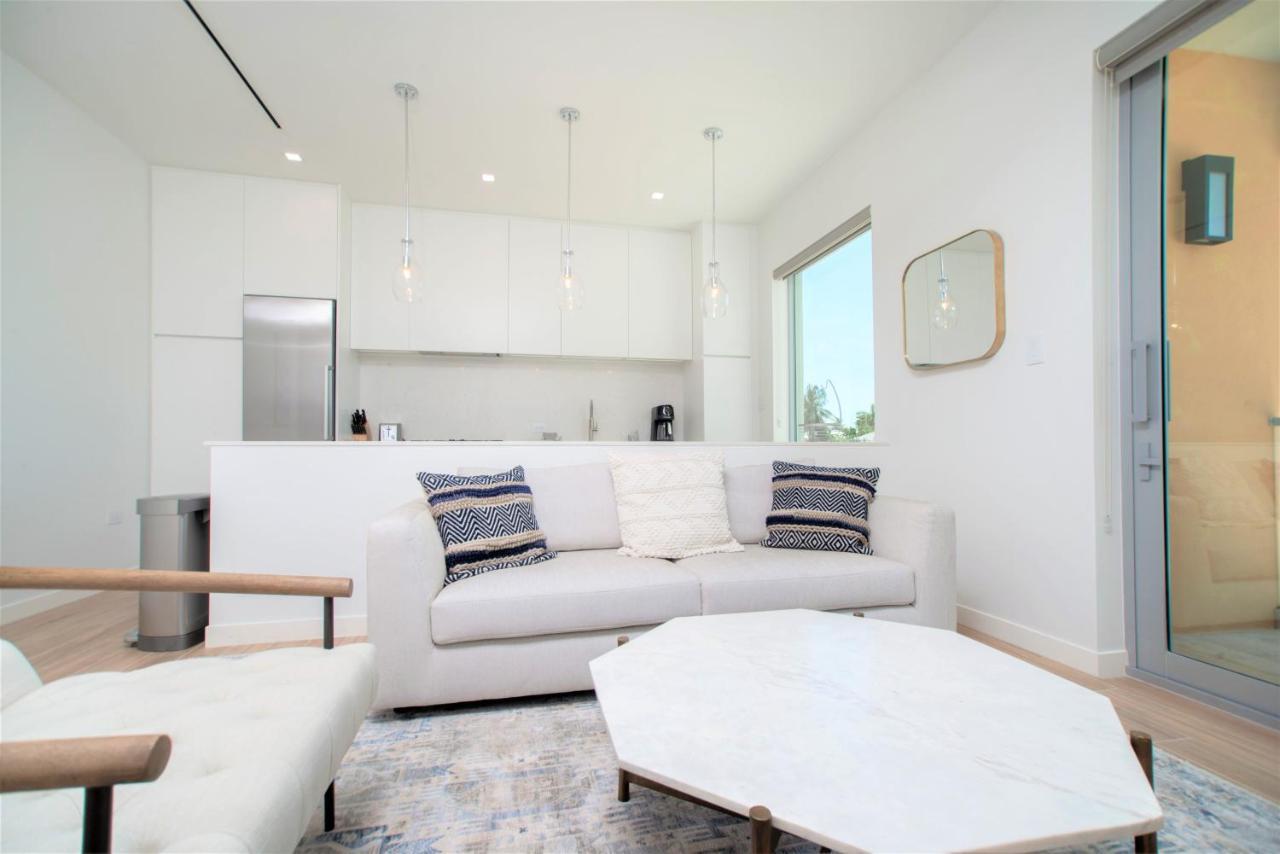 Cayman Luxury Rentals At One Canal Point George Town Eksteriør bilde