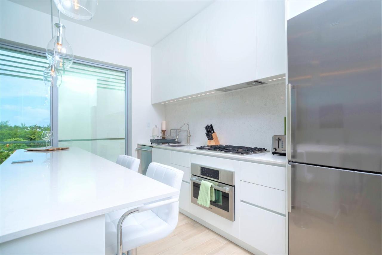 Cayman Luxury Rentals At One Canal Point George Town Eksteriør bilde