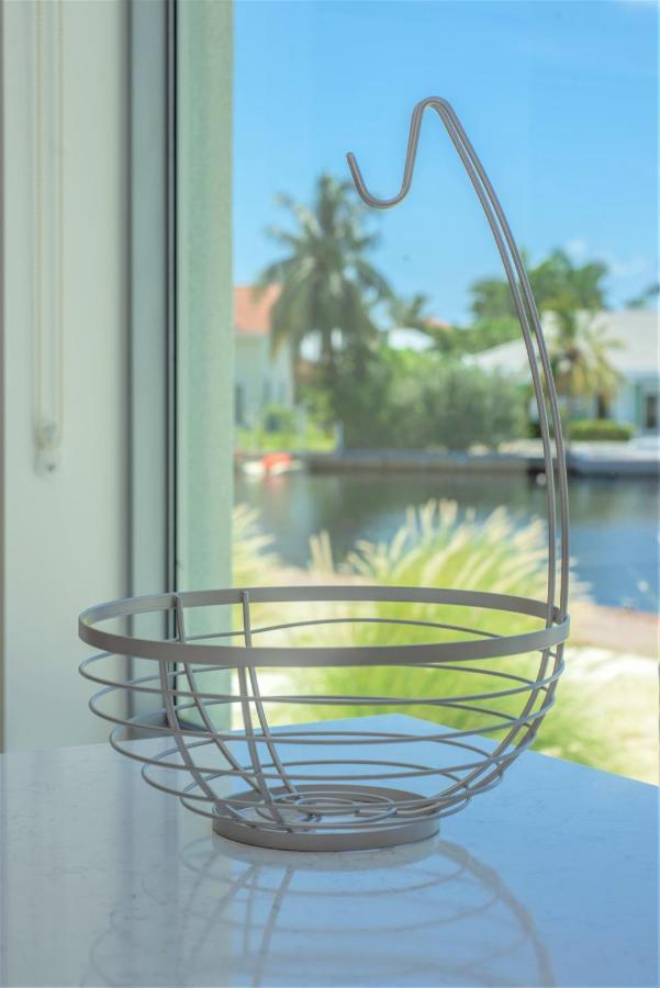 Cayman Luxury Rentals At One Canal Point George Town Eksteriør bilde