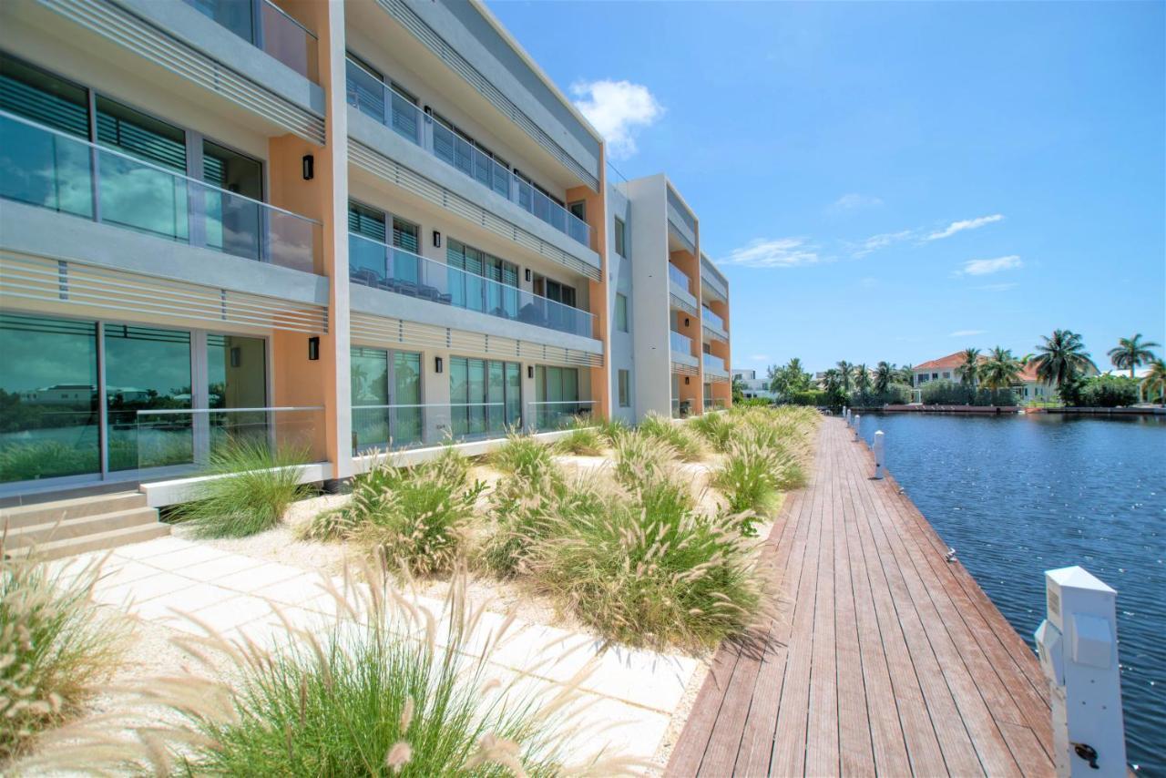 Cayman Luxury Rentals At One Canal Point George Town Eksteriør bilde
