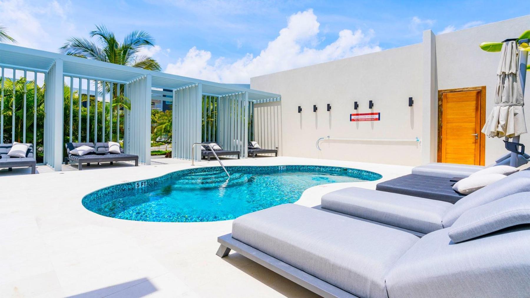 Cayman Luxury Rentals At One Canal Point George Town Eksteriør bilde