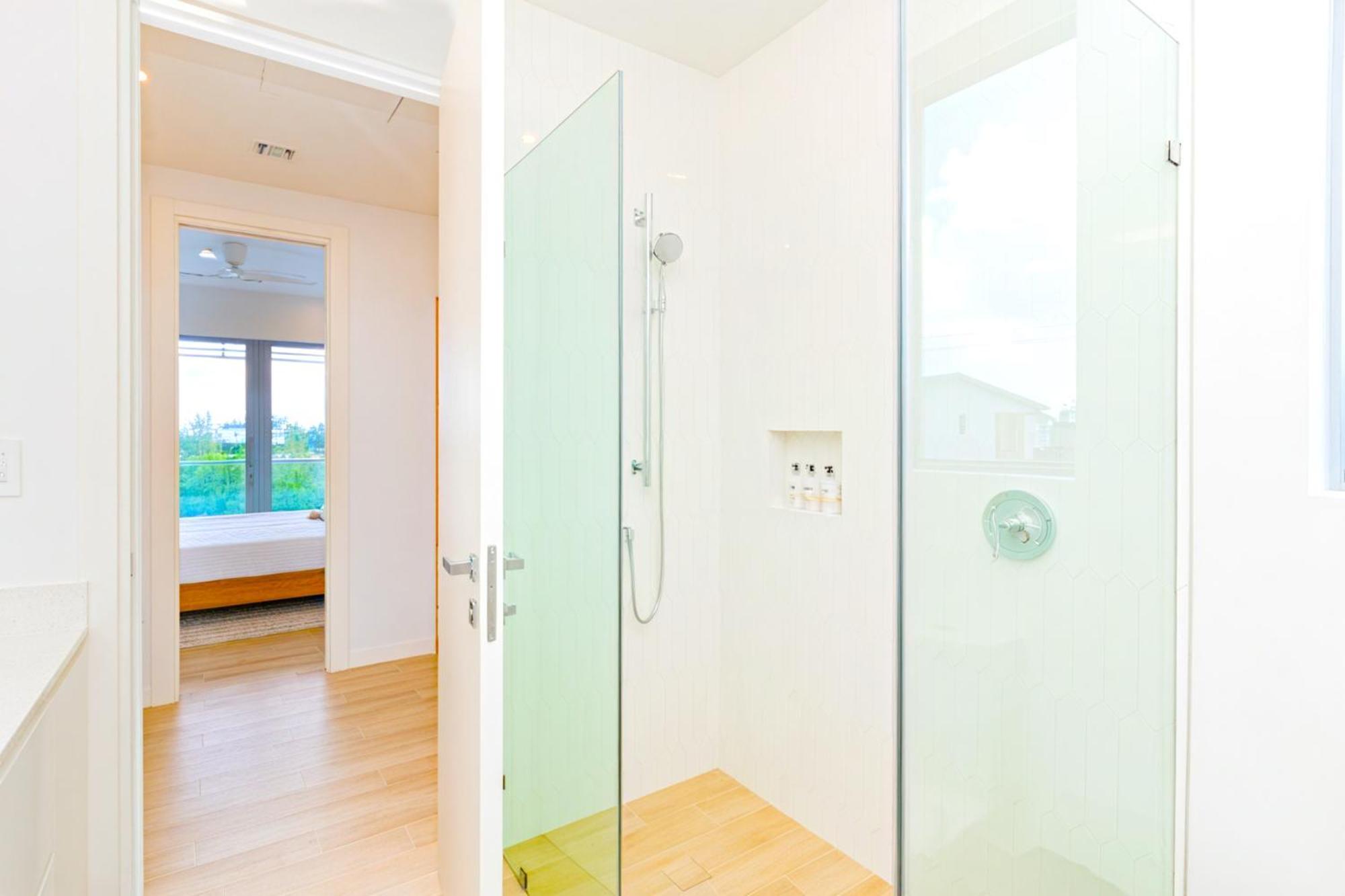 Cayman Luxury Rentals At One Canal Point George Town Eksteriør bilde